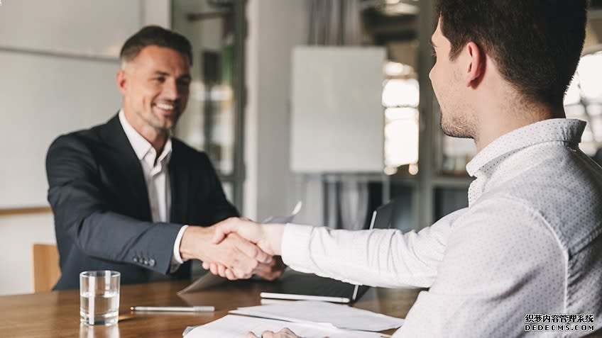 蓝冠招代理吗 领导者(无意中)制造