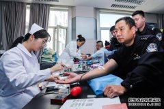杏鑫錫林郭勒邊境管理支隊暴風雪中營救36人